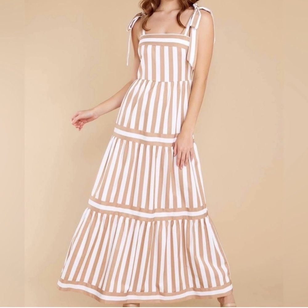 NWT! Aura Tan & White Striped Maxi Dress